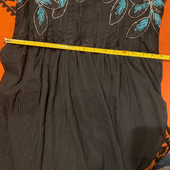 Vintage Ball Gown - Picture 12 of 14